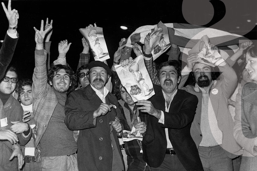 Δημοψήφισμα 1974: Όταν ο λαός ξερίζωσε τη μοναρχία με τα ίδια του τα χέρια