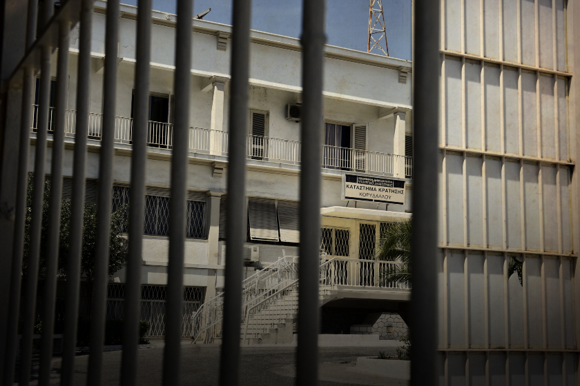 Φυλακές Κορυδαλλού 2022: Θες να σωφρονιστείς, σπουδάζοντας; Πρέπει να αγωνιστείς μέχρι... θανάτου