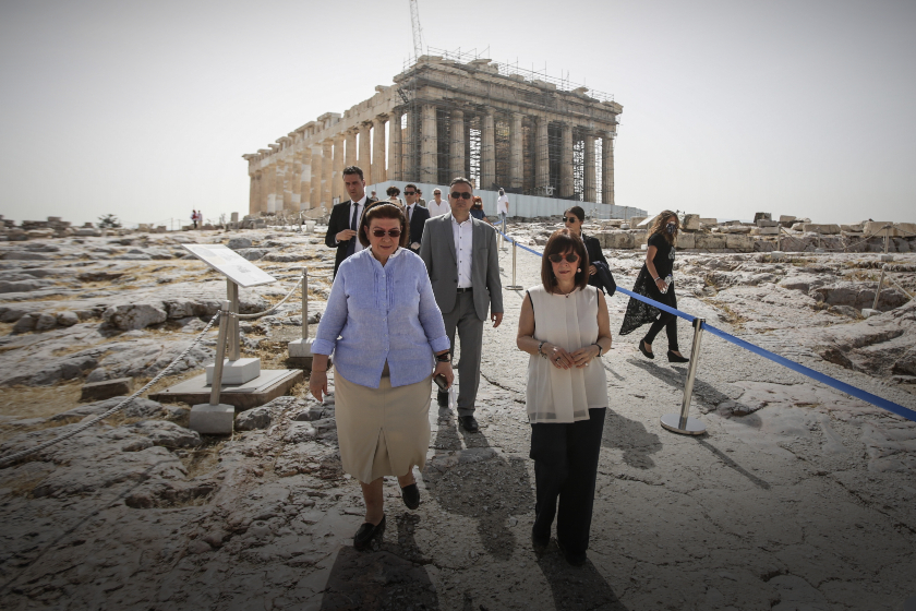 Κλιμάκιο της UNESCO στην Ακρόπολη – Δεν είχε ενημερωθεί για το 
