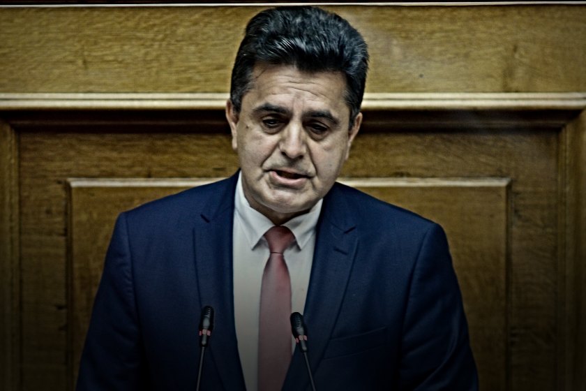 Βουλευτής Καστοριάς της ΝΔ αποκαλεί «φλούφληδες» τους Αθηναίους που εγκλωβίστηκαν στα χιόνια